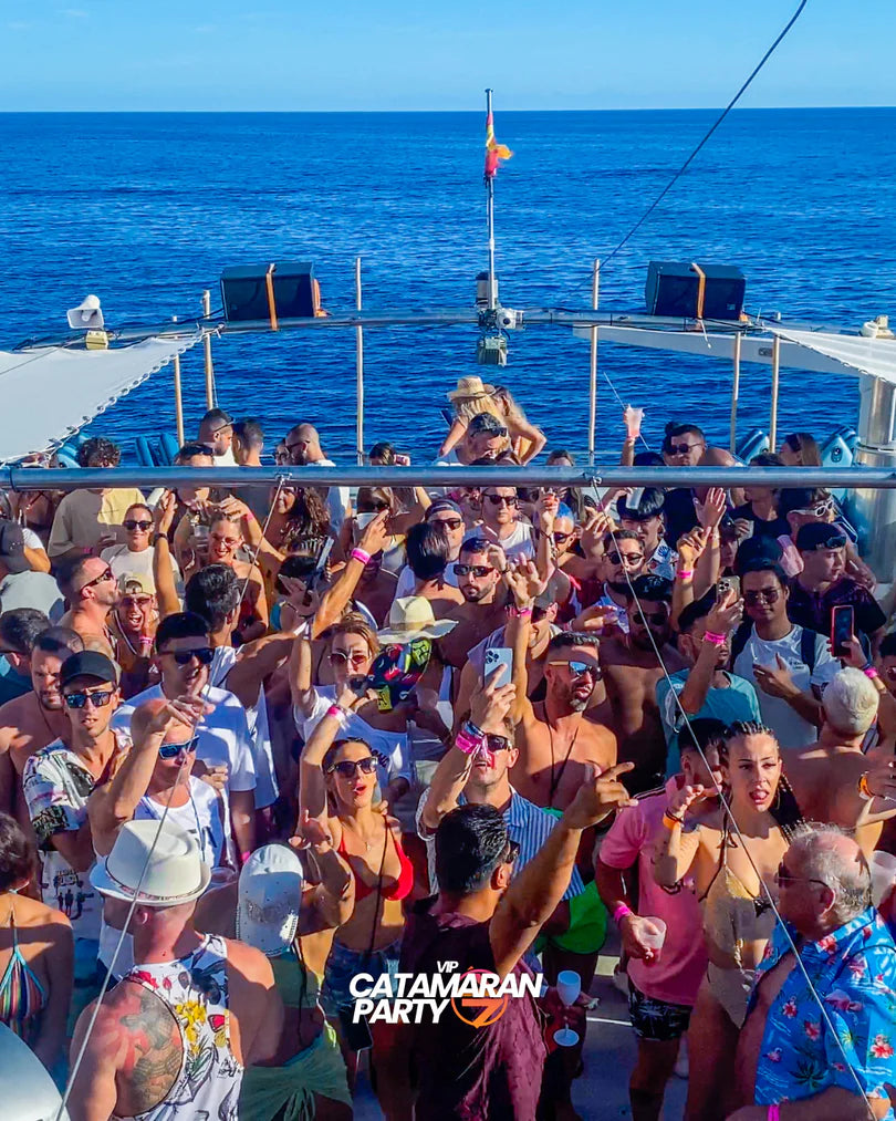 VIP Catamaran Party Ibiza – Boat Party con Open Bar e DJ Set